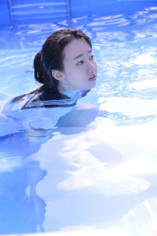大屁股妇女流出白浆